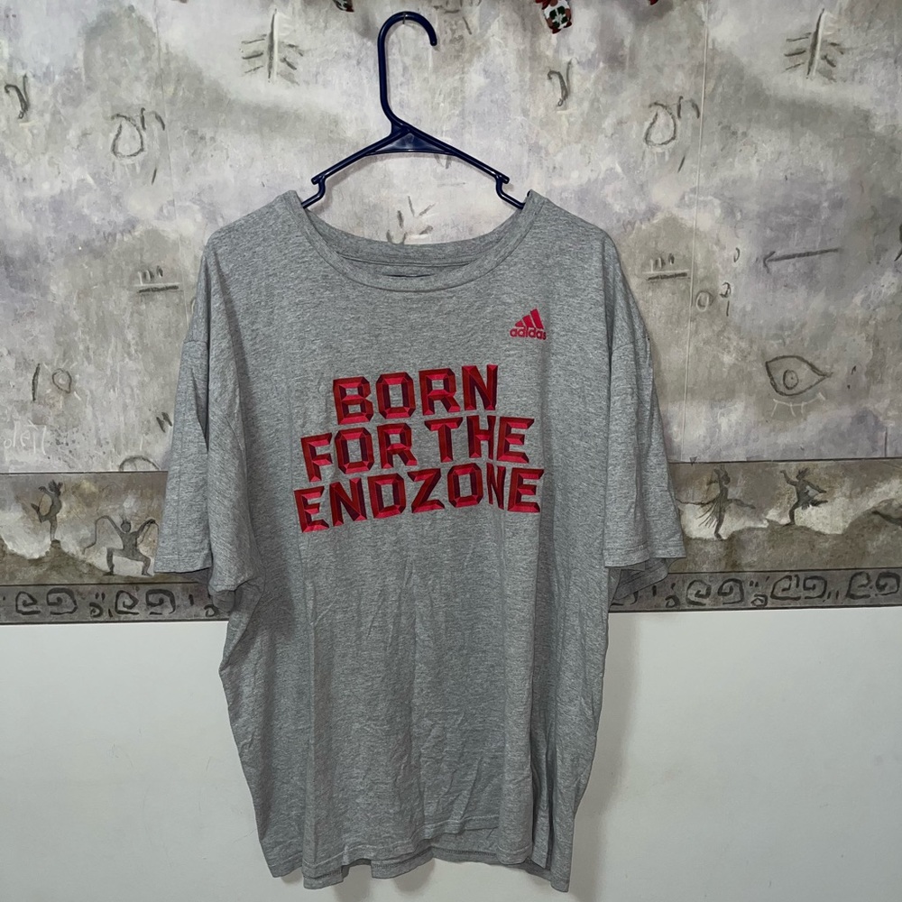 Men’s Adidas Gray shirt sleeve Tee for men. dri fit material. Used condition.